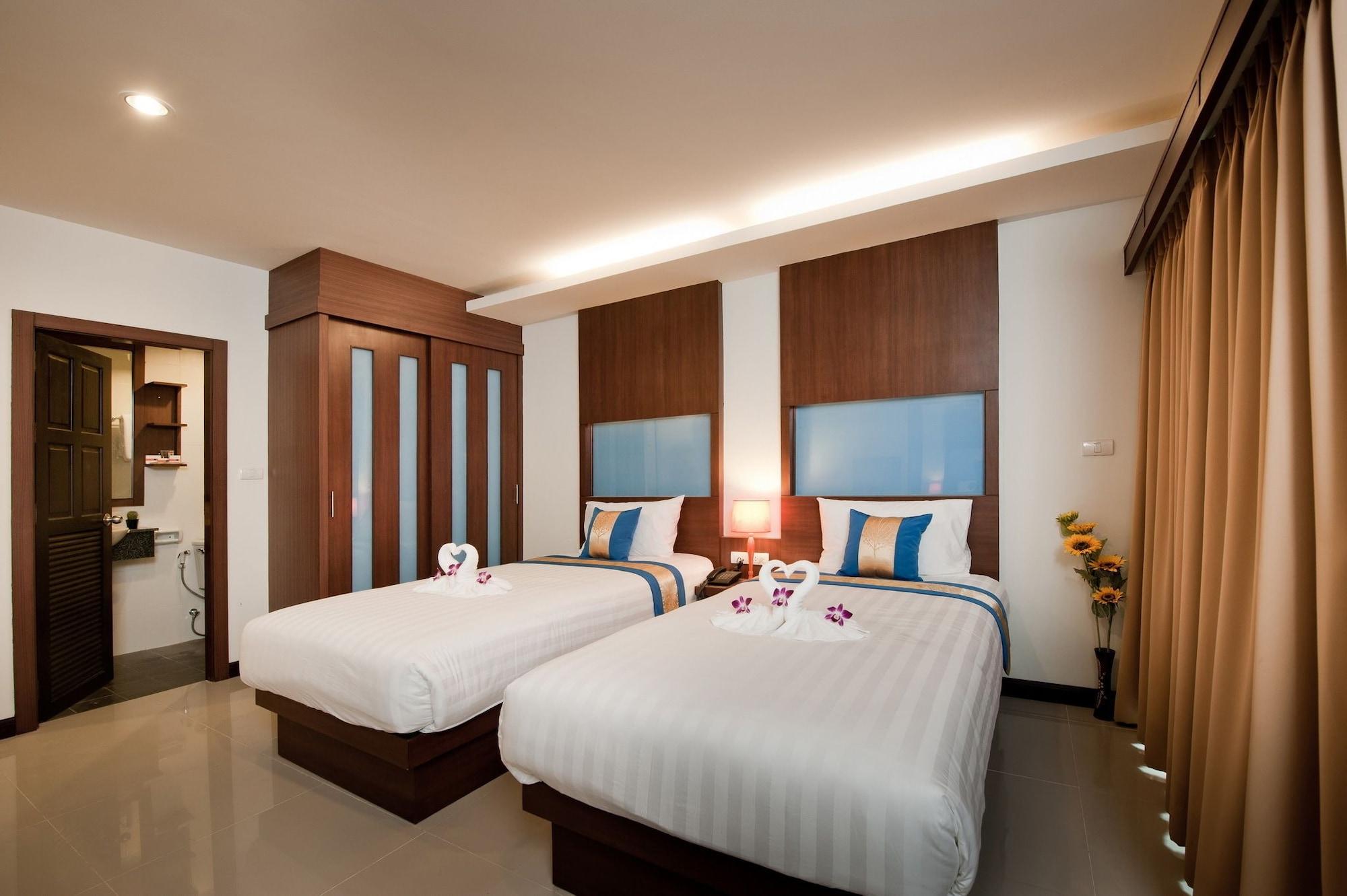 Tuana Blue Sky Patong Hotel Exterior photo