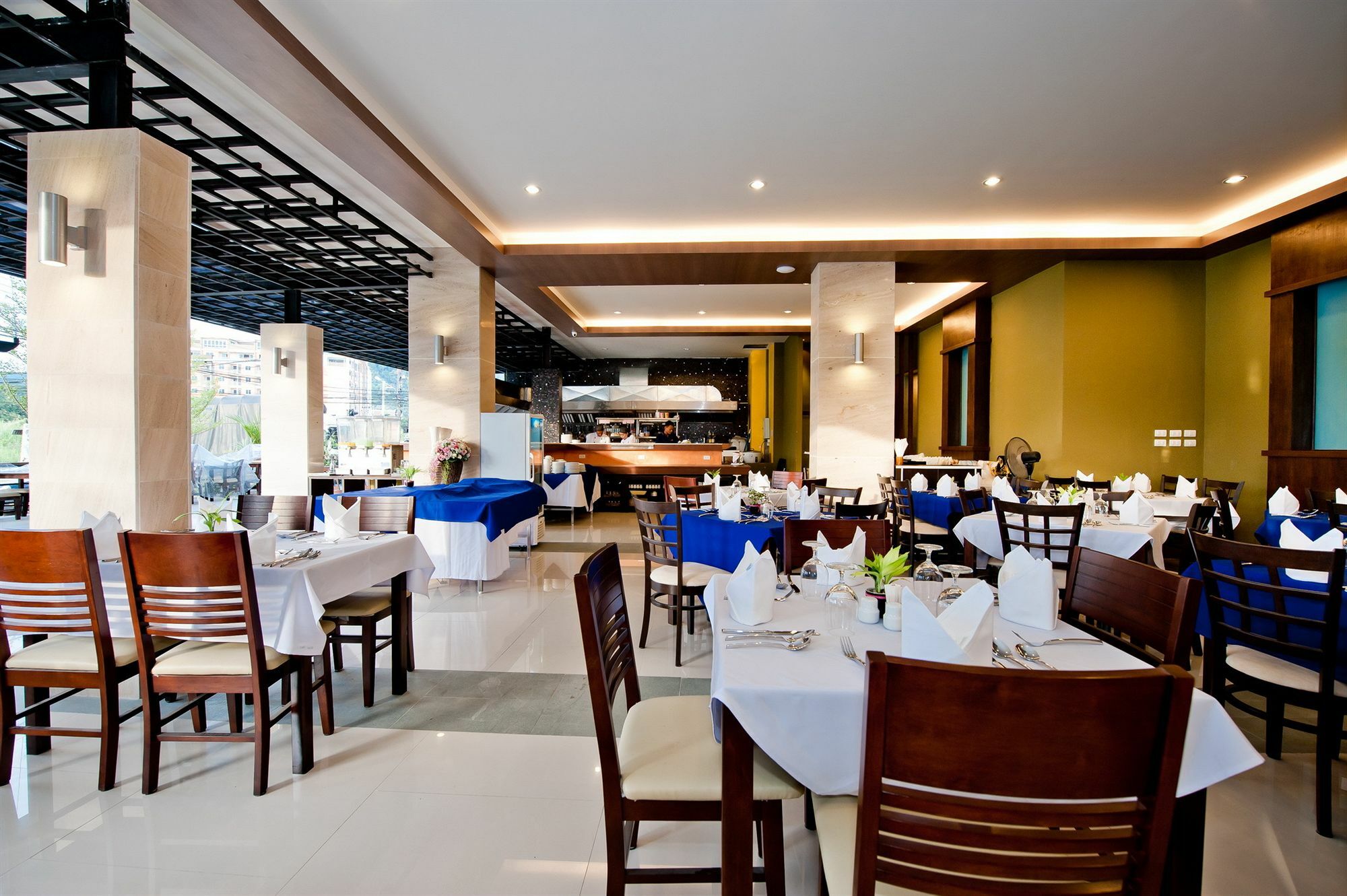 Tuana Blue Sky Patong Hotel Exterior photo